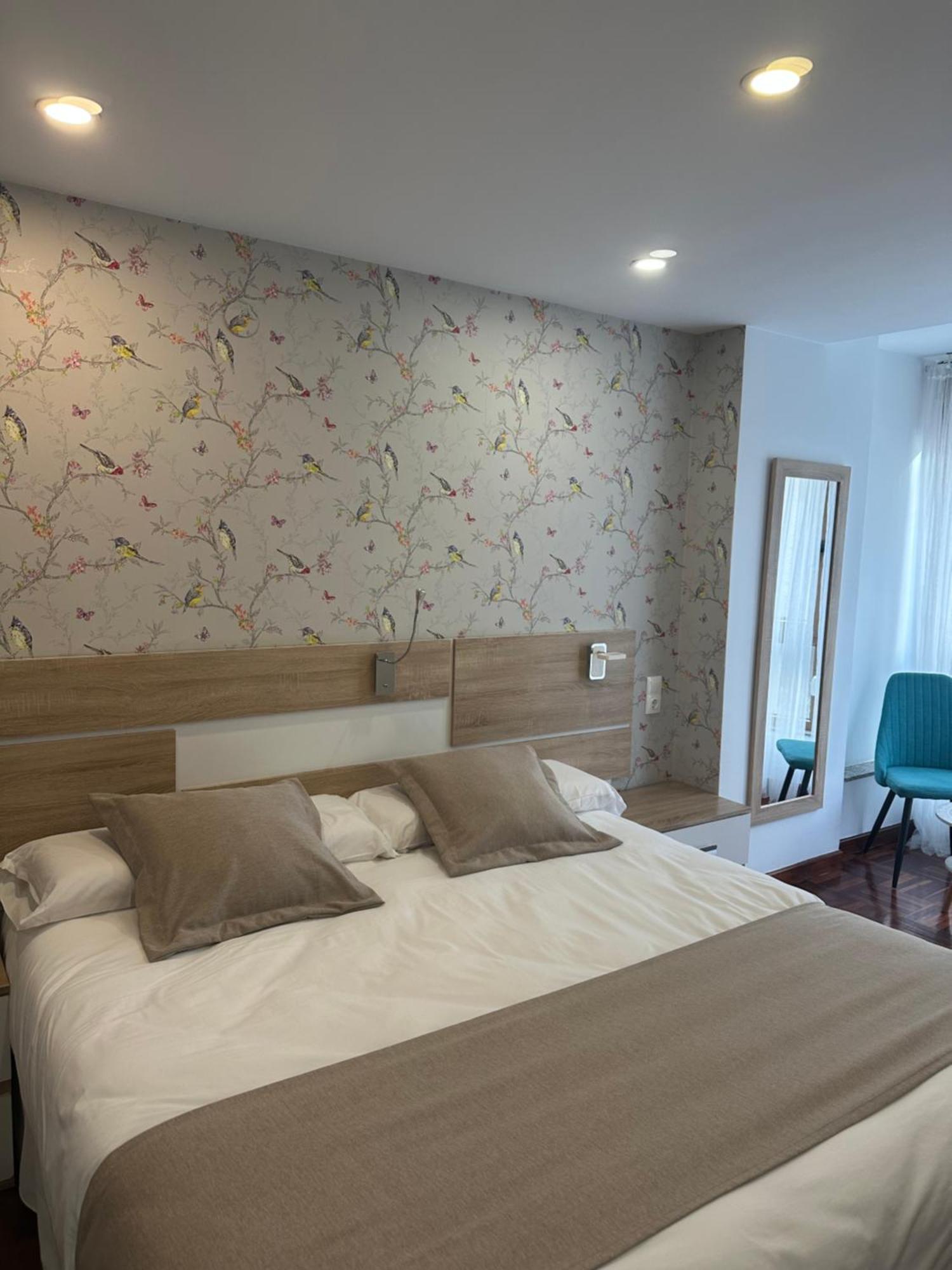 Large Double or Twin Room